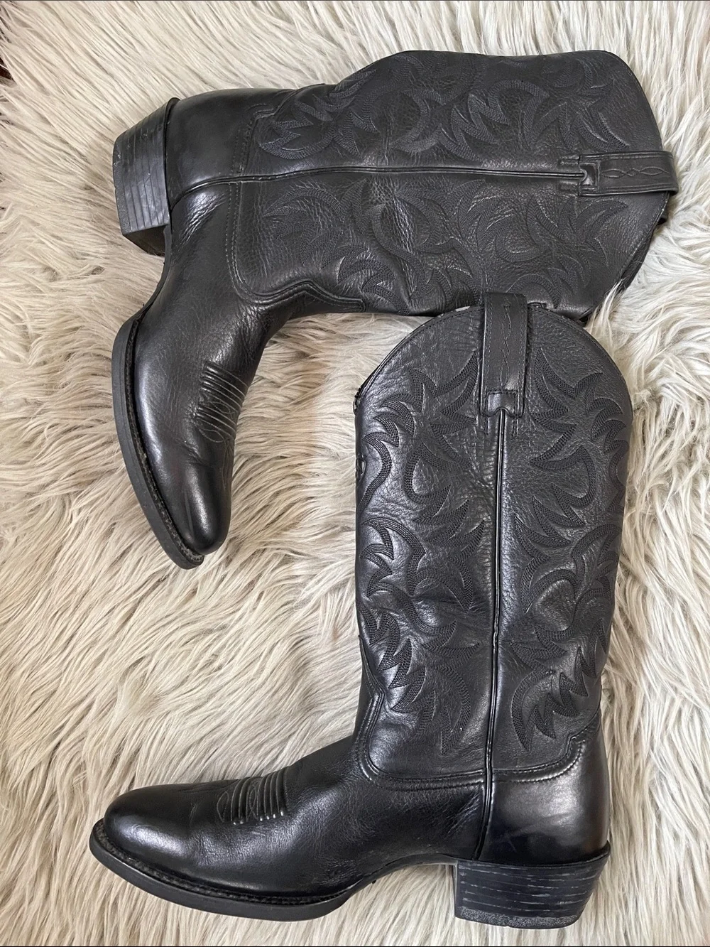 Ariat Black Embroidered Leather Western Lace-Up Boots